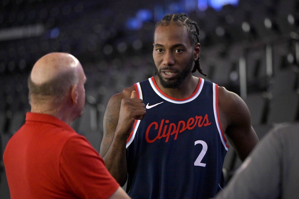 Amick：若有确凿证据联盟可能会废止小卡与快船的合同 让高管停职
